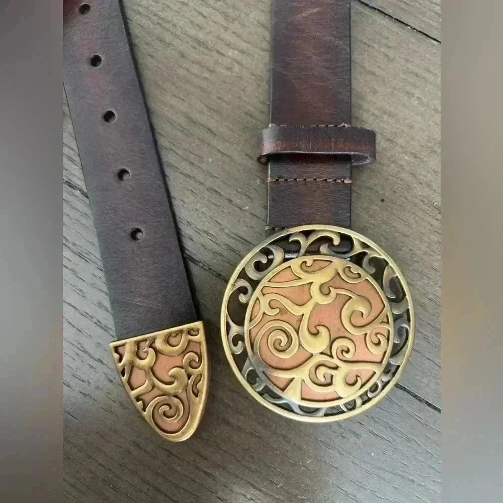 Chico's Women's  Brown leather belt Brass‎ Medallion Buckle